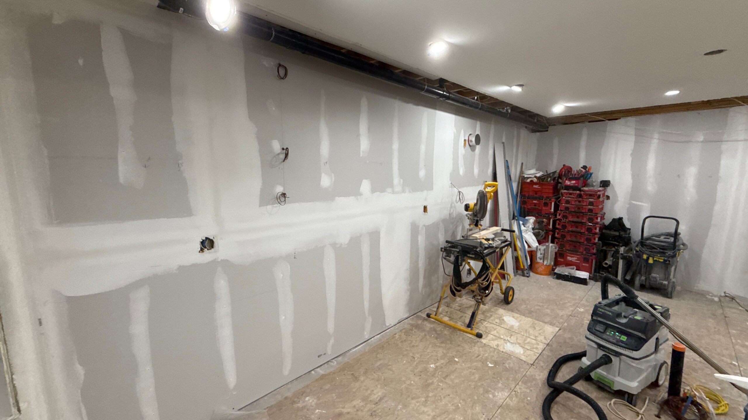 Drywall stage, view 1