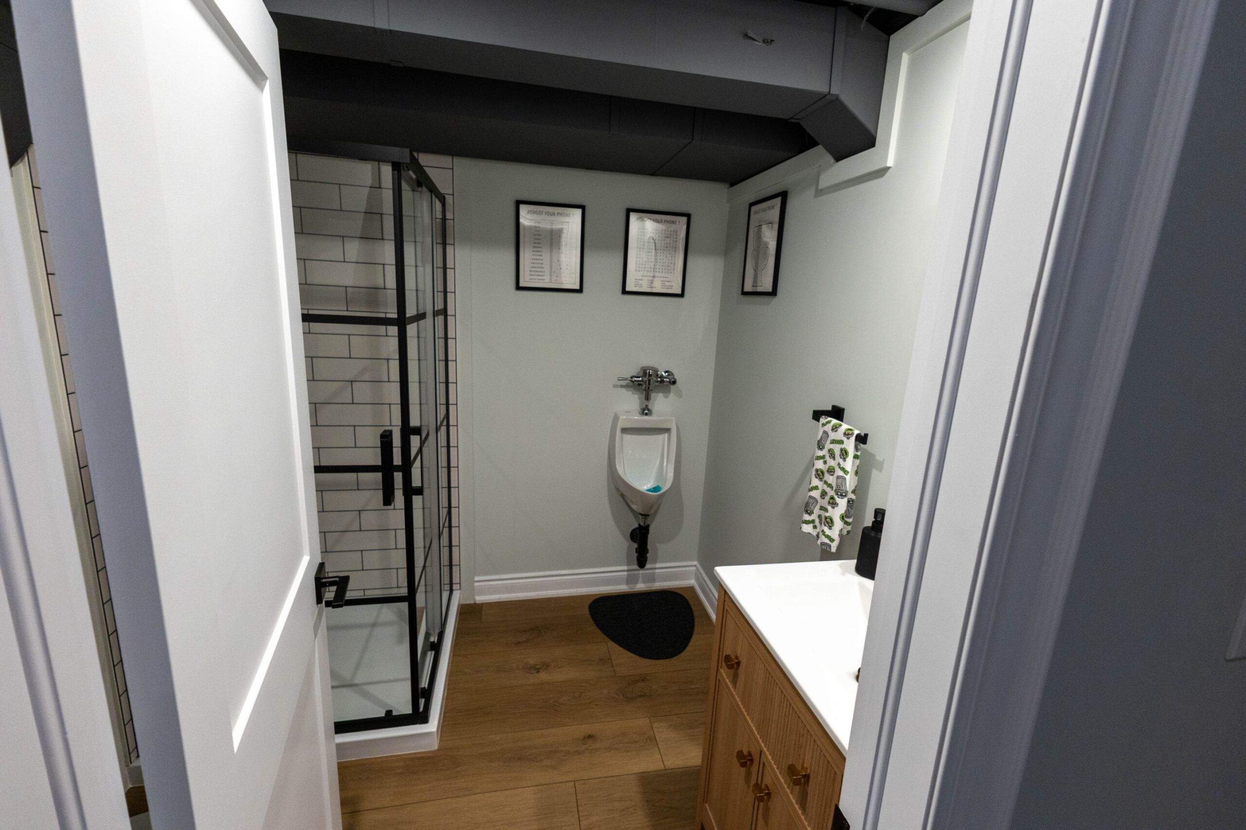 Finished whole home renovation, view 28