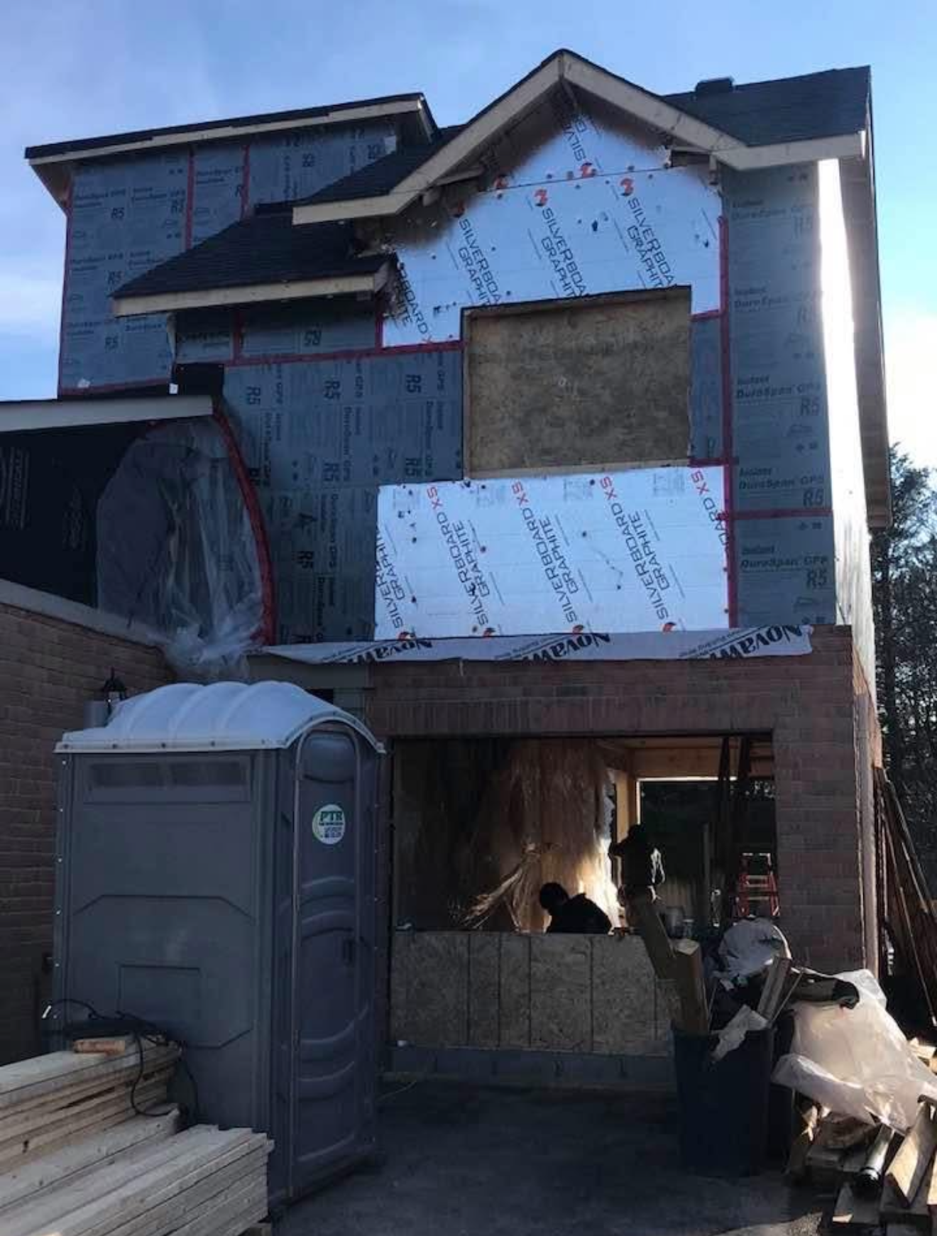 New garage build with engineered beam in Durham Region