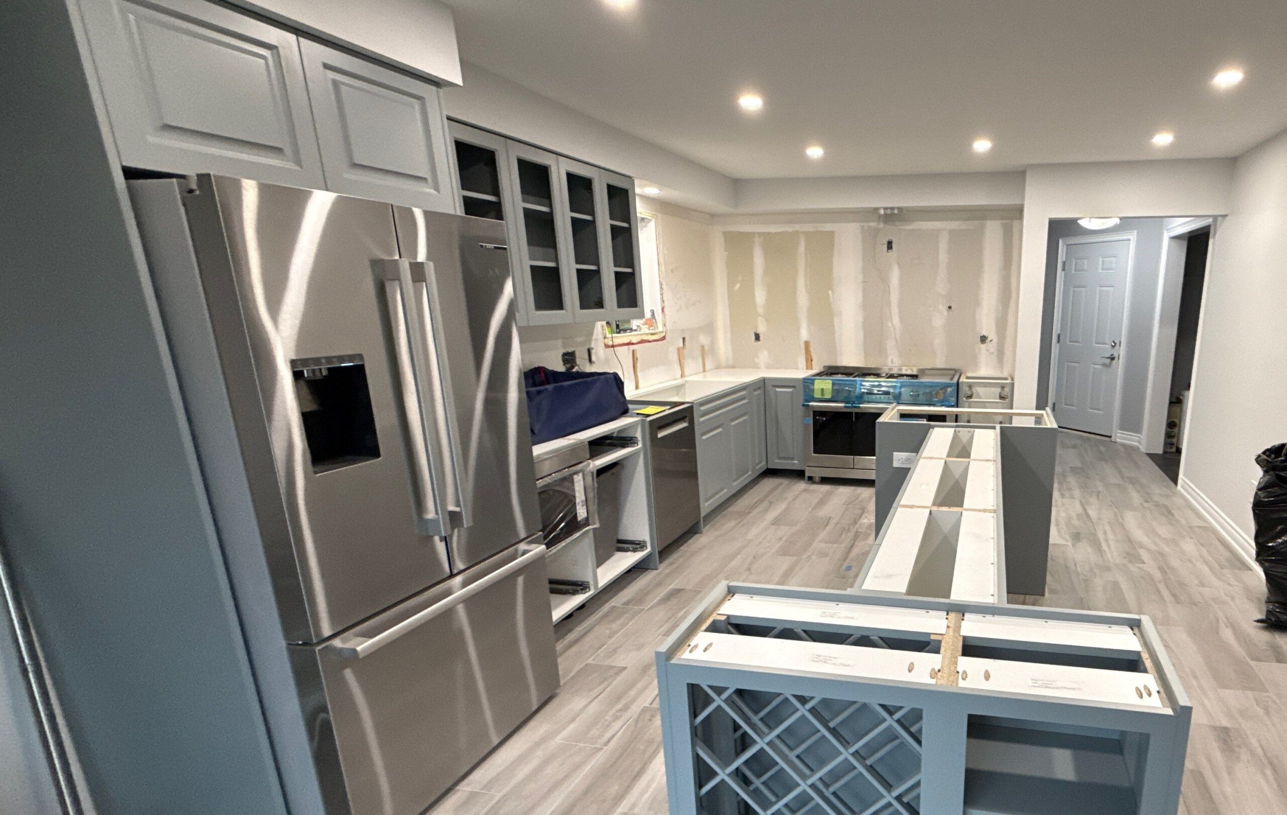Cabinetry stage, view 22