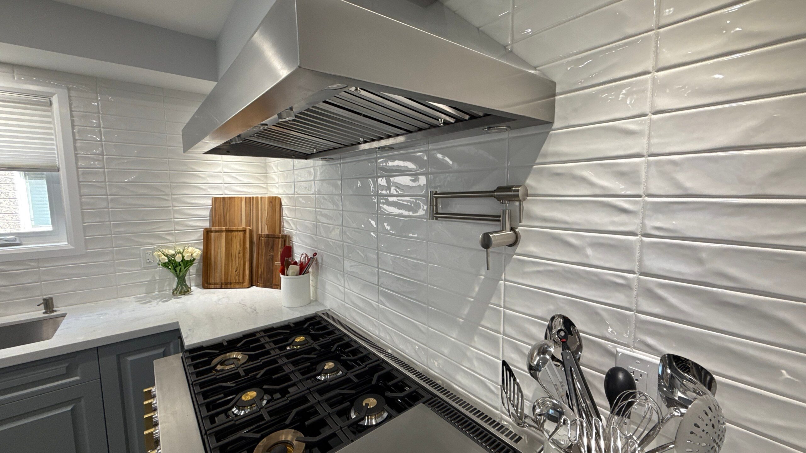 Finished Whitby kitchen, wide view 1